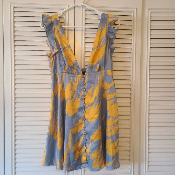 House of Harlow x Revolve Viona dress Size M - Picture 3 of 9